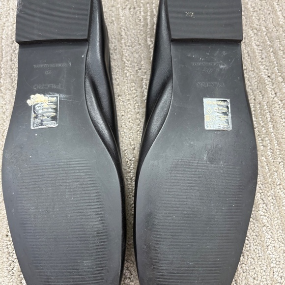 Pilcro Black Leather Square Toe Flats - Picture 7 of 7